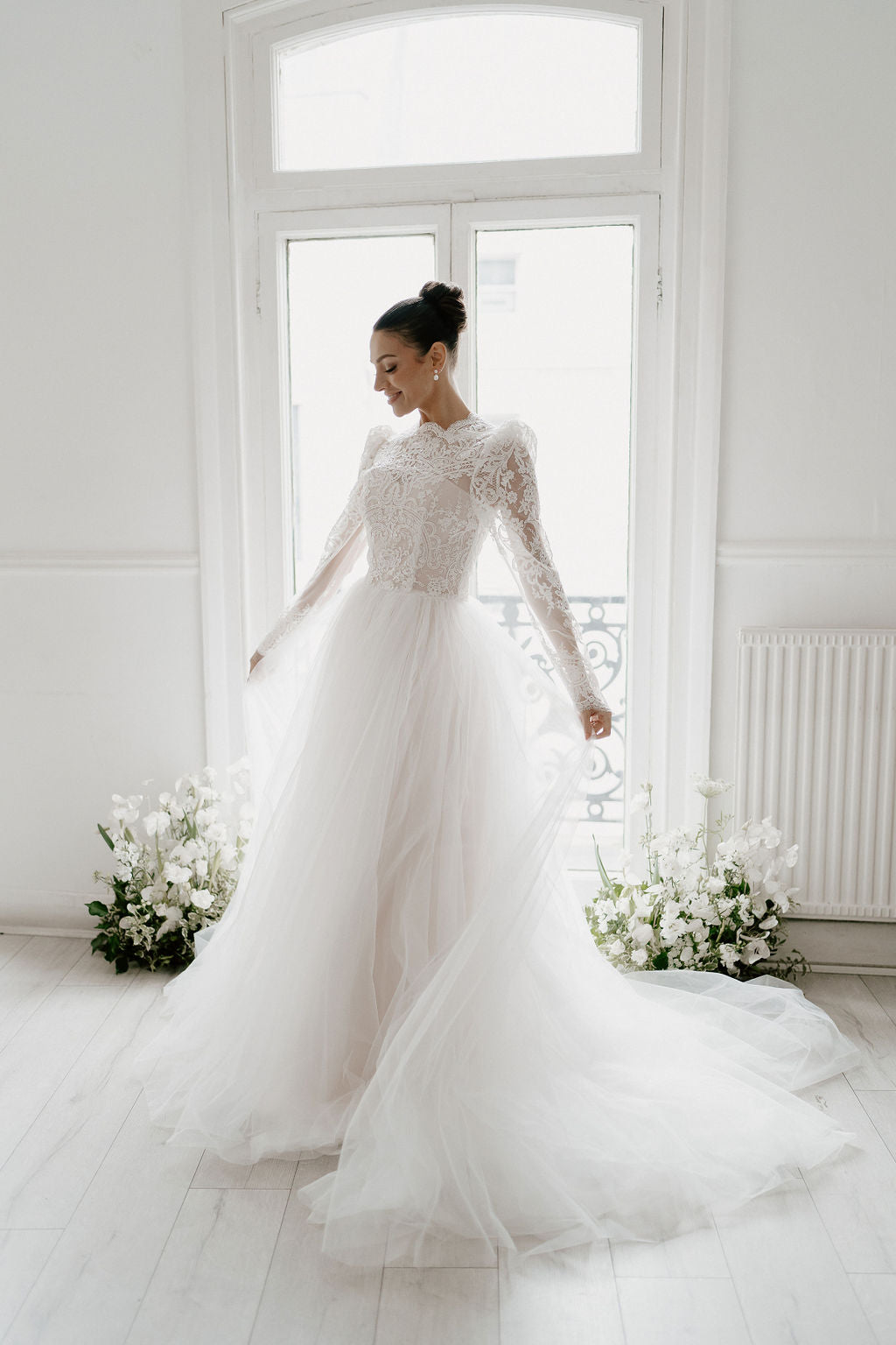 Mežģiņu kāzu kleita no salona La Luna Bridal, Alberta iela , Rīgā