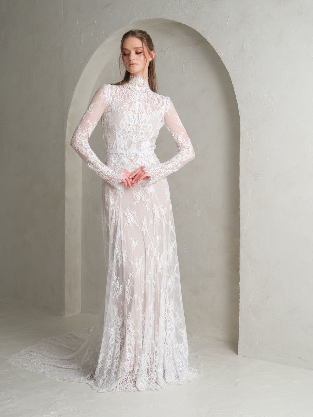 kāzu kleita ar mežģīnēm Rīgā La Luna Bridal salons

minimālisma kāzu kleita dizainera Katya Katya kolekcija

boho stila līgavas kleita pielaikošanā Rīgas kāzu salonā
nāriņas silueta kāzu kleita
minimalistiska kāzu kleita ligavai
mežģīņu kāzu kleita klasiskai līgavai
