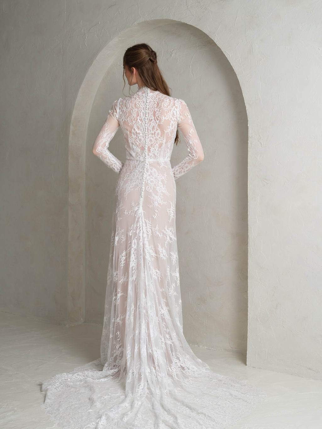 kāzu kleita ar mežģīnēm Rīgā La Luna Bridal salons

minimālisma kāzu kleita dizainera Katya Katya kolekcija

boho stila līgavas kleita pielaikošanā Rīgas kāzu salonā
nāriņas silueta kāzu kleita
minimalistiska kāzu kleita ligavai
mežģīņu kāzu kleita klasiskai līgavai